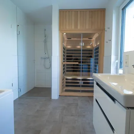 Holiday home Sielhuus 11 Mit Dachterrasse Und Infrarotsauna Und Kamin Fuer Bis Zu 4 Personen In Fedderwardersiel! *