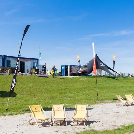 Sielhuus 11 Mit Dachterrasse Und Infrarotsauna Und Kamin Fuer Bis Zu 4 Personen In Fedderwardersiel! *